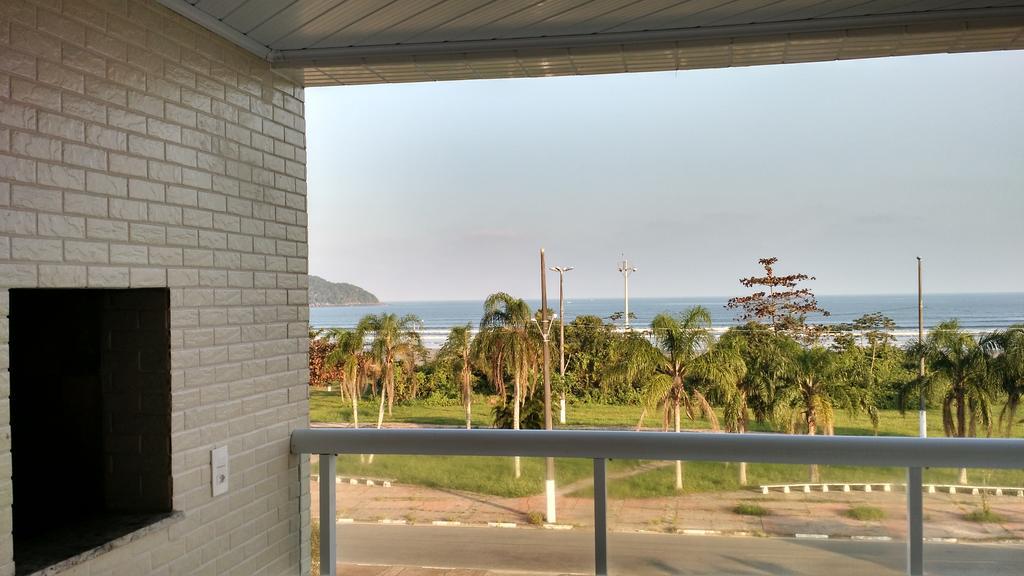 Indaia Apartamento De Frente Ao Mar Lejlighed Bertioga Eksteriør billede